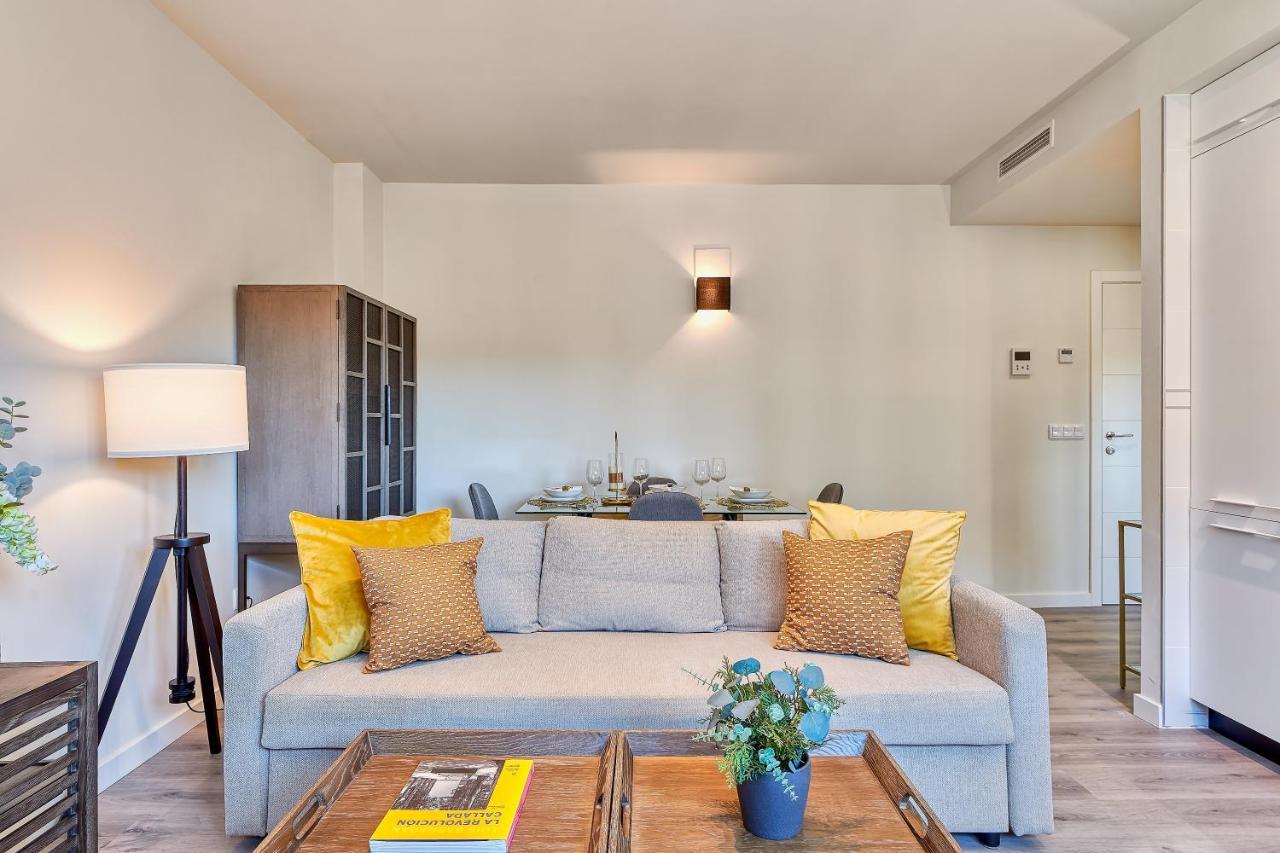 Ab Vialia Estacion Suitemalaga - Parking Luaran gambar