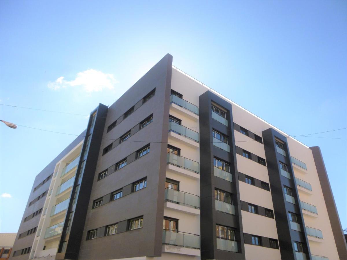 Ab Vialia Estacion Suitemalaga - Parking Luaran gambar